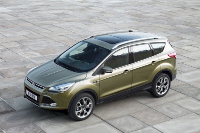 Ford_Kuga_2012_EU_lepsi_01_800_600.jpg