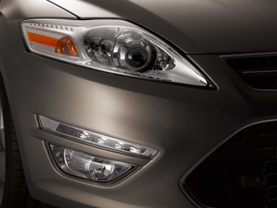 2011-Ford-Mondeo-lights_40.jpg