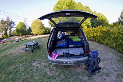 připraveno na spaní v kempu