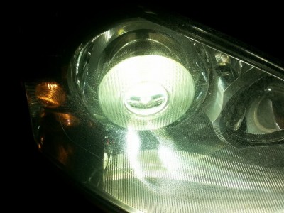 Před opravou hlníkovou páskou.