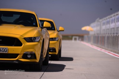 ford-mustang-track-test-review-2015_67.jpg