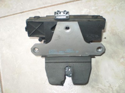 Nahradil jsem ho tímto typem zámku s 5 piny (Subjektivně se mi zdá, že celý vnitřní mechanismus je bytelnější)