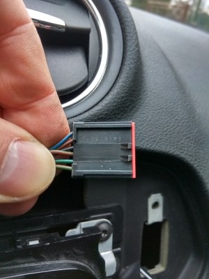 konektor pro tlačítko