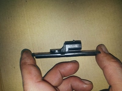 Před odstraněním konektoru