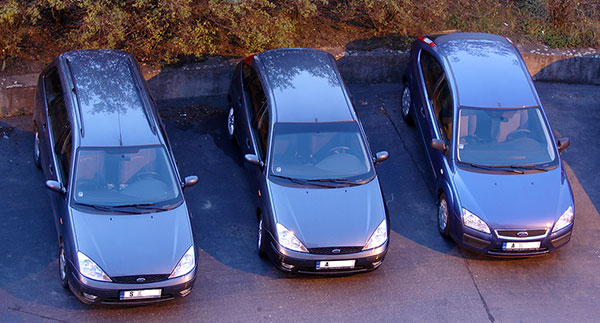 Foceno  20,30h Z leva 2x barva antracit + 1x můj blue.
<br />Ještě tu chybí silver combi FF II a bílý FF combi .