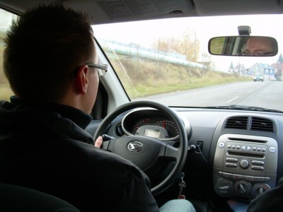 Drah za volantom sirionu :-)