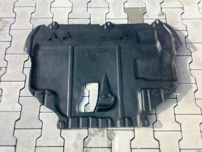 Focus - kryt pod motor