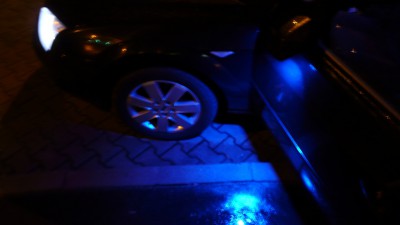 Uřvanej, ledky v zrcátku....jako ďas, velebnosti, jako ďas...