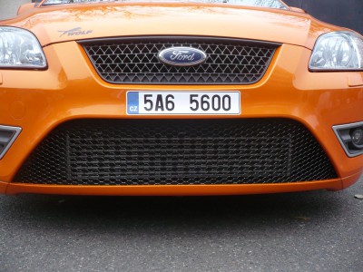 Nový spodní gril - tahokov 020_1.JPG