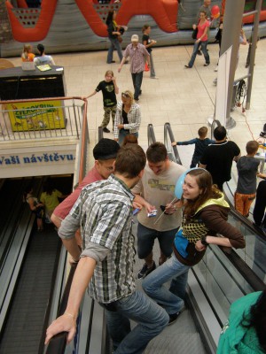 Porada na eskalátoru