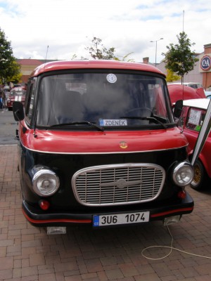 Rumcajsovo nový vůz i s podpisem