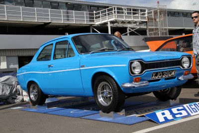 nechápal jsem...takhle nablejskaný to nemohlo vyjet ani z fabriky :D